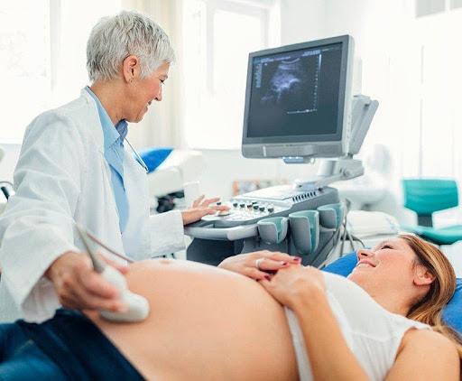 Vai trò của lần siêu âm đầu thai kỳ với sức khỏe mẹ bầu và em bé