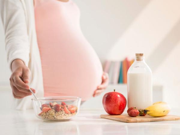Mẹ ăn gì để thai phát triển tốt nhất trong giai đoạn nước rút?