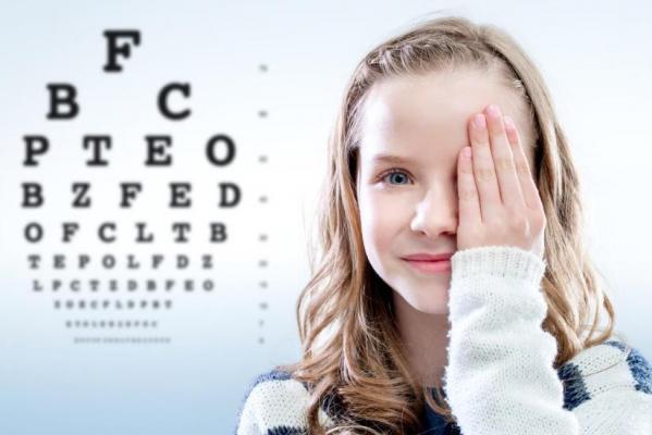 Chứng giảm thị lực (mắt lười) ở trẻ nhỏ có chữa trị dứt điểm được không?