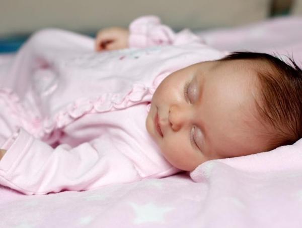 Hiểu về giấc ngủ của bé từ 4 – 6 tháng với thông tin từ chuyên gia